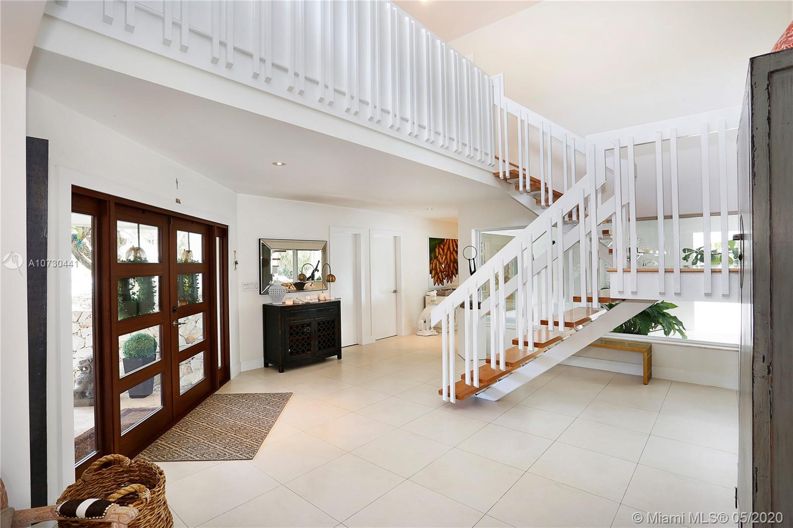 PINECREST POINTE - Residential