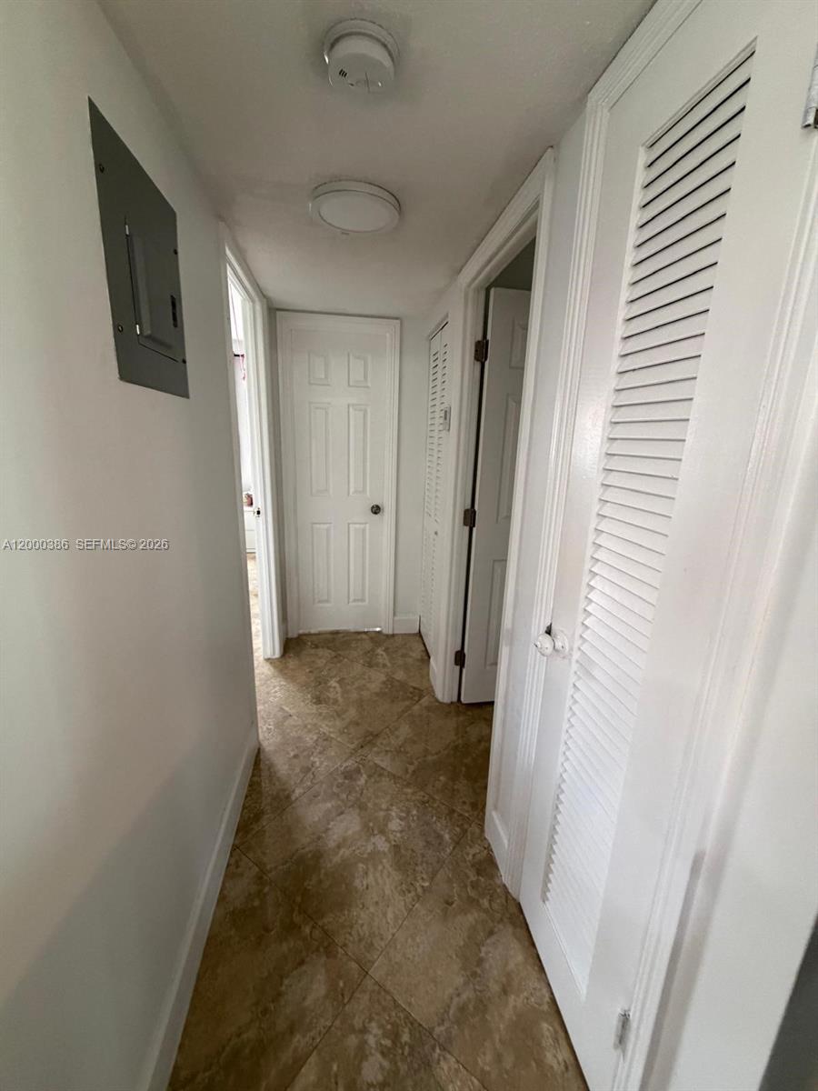 MEADOWBROOK TOWERS CONDO - Residential Lease