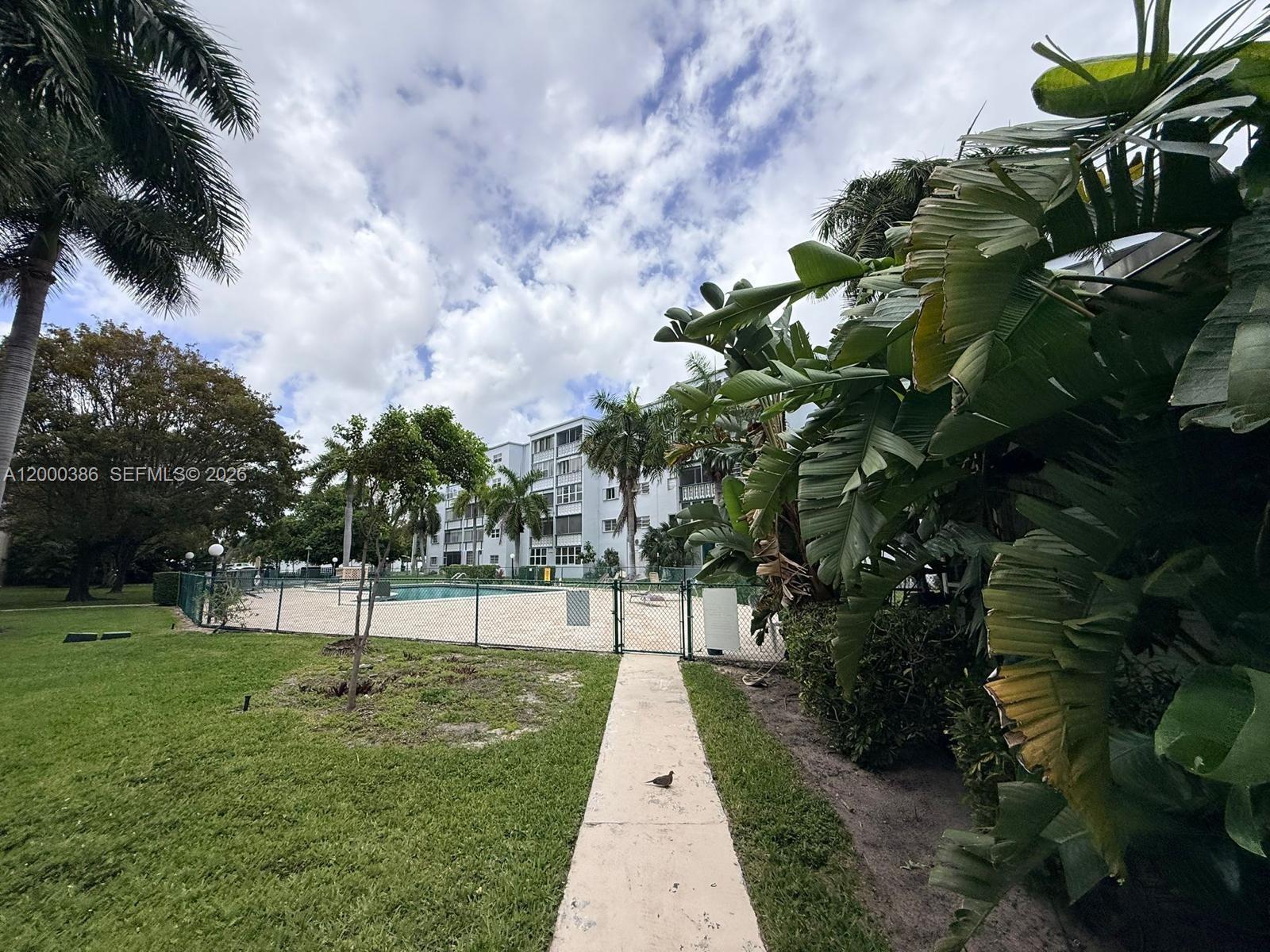 MEADOWBROOK TOWERS CONDO - Residential Lease