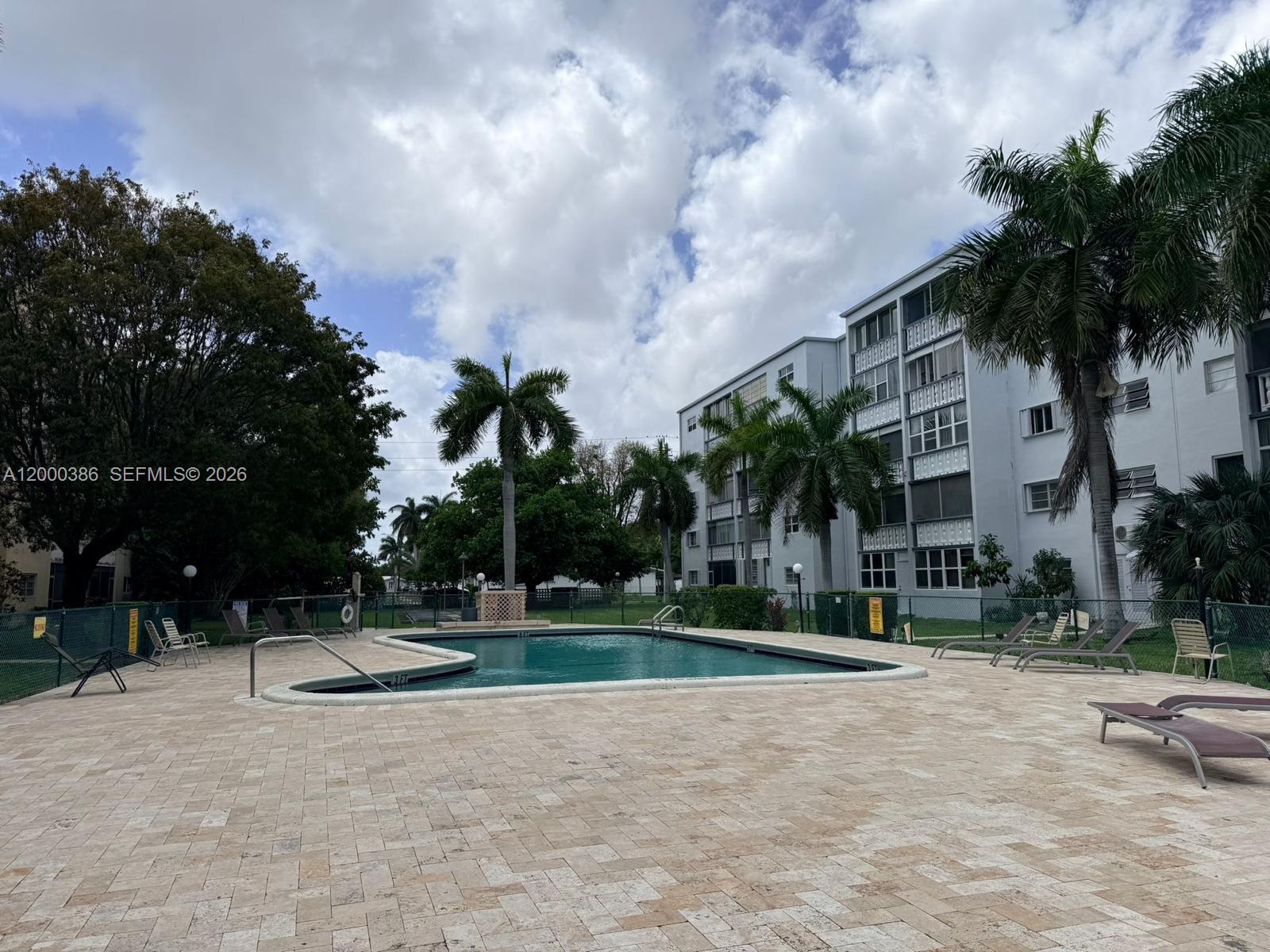MEADOWBROOK TOWERS CONDO - Residential Lease