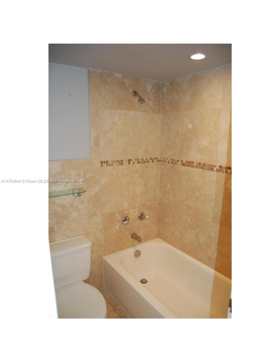 3301 N Country Club Dr 110
