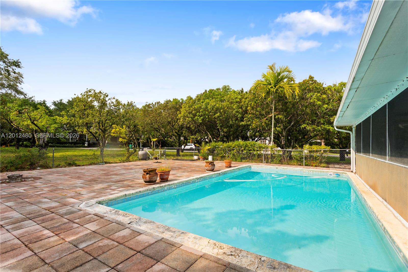 HELMS COUNTRY ESTATES RE- - Residential