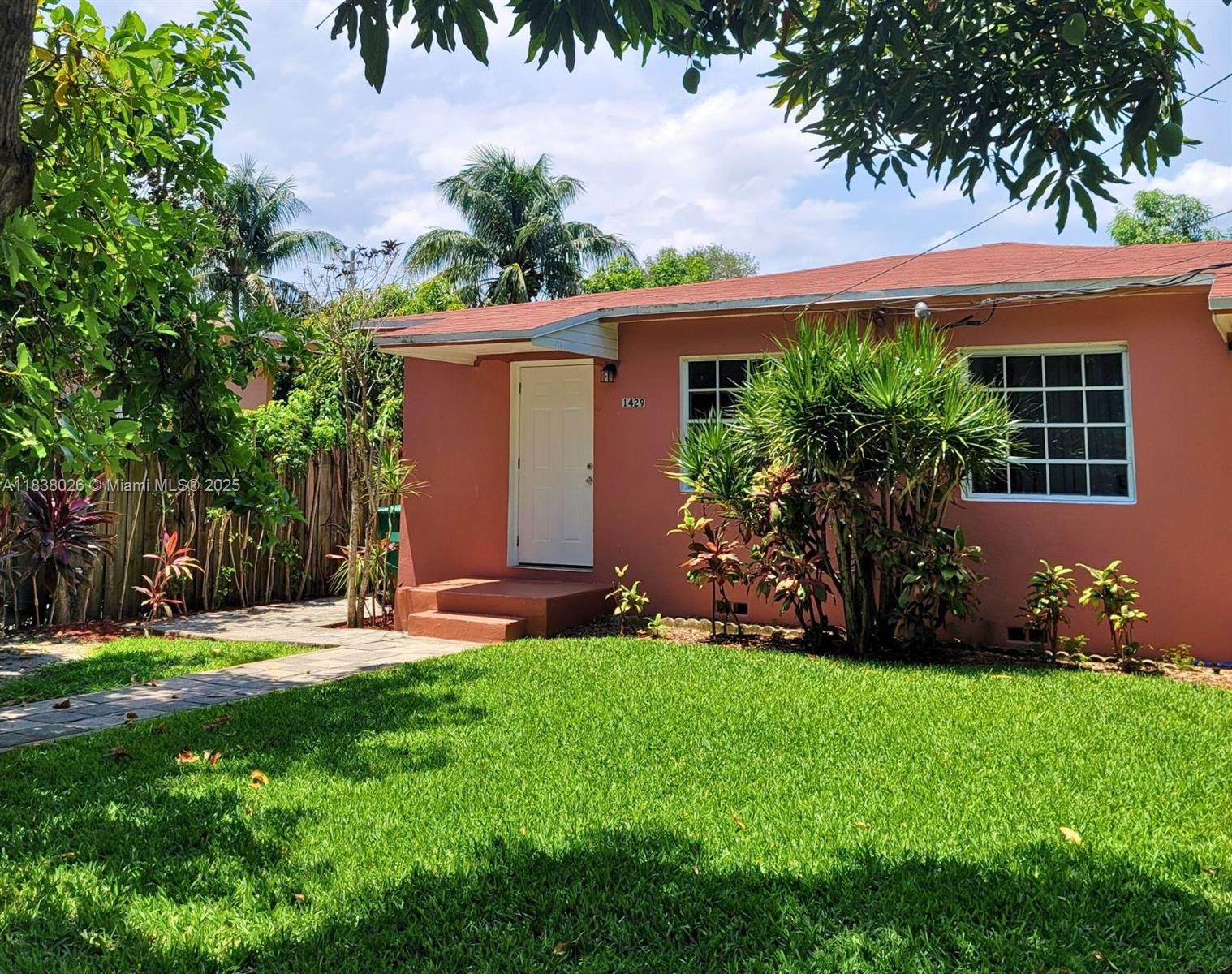 Beautiful 2-bedroom, 1-bath twin villa in a gated and quiet area of Miami. Features include a spacious front yard with trees, granite kitchen countertops, and in-unit washer and dryer. Secured gate with 2 assigned parking spaces + 2 guest spots dedicated to this unit. Prime location with easy access to major roads, shopping, and restaurants. Available starting September 1st, 2025. Tenant Occupied. RAPID APPROVAL