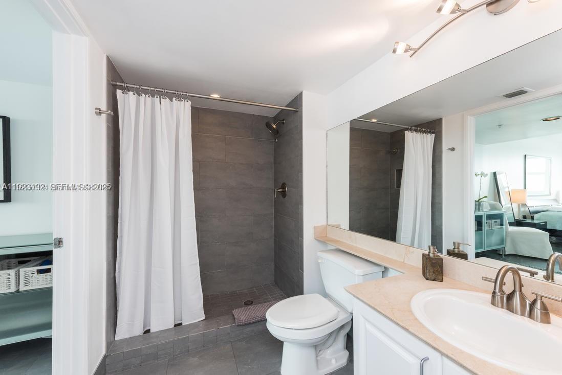 YACHT CLUB AT PORTOFINO C - Residential Lease