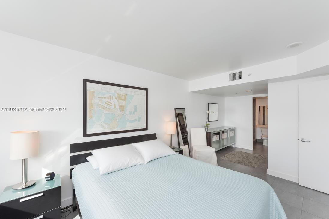 YACHT CLUB AT PORTOFINO C - Residential Lease