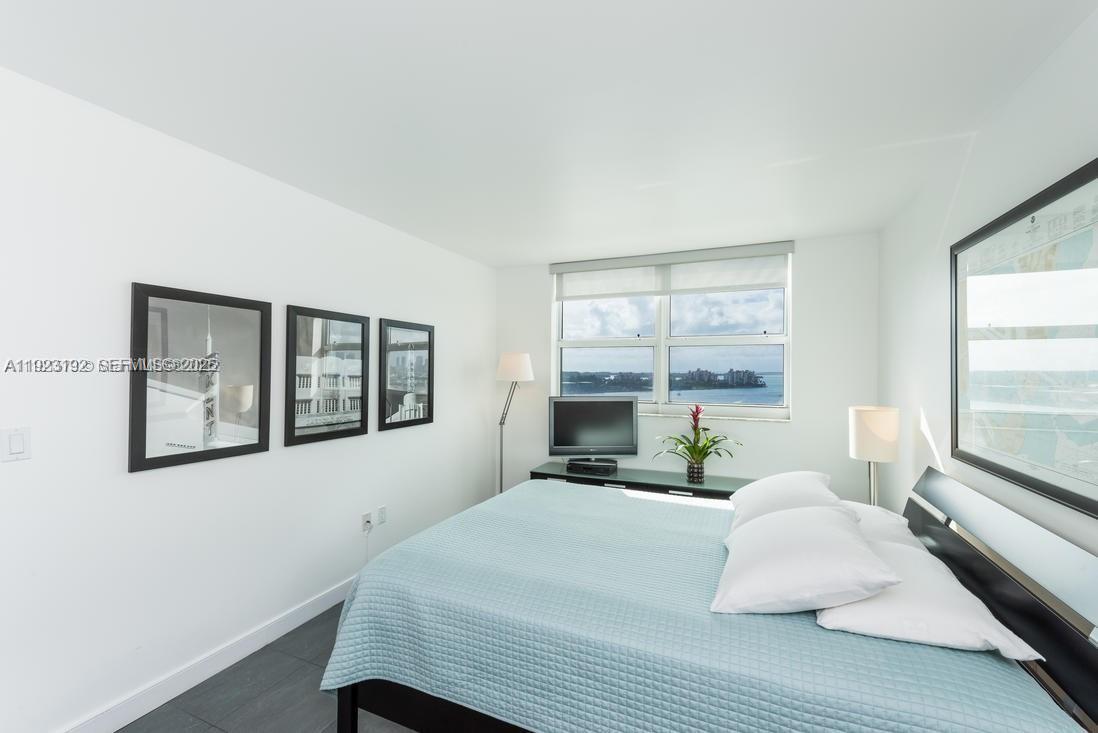 YACHT CLUB AT PORTOFINO C - Residential Lease