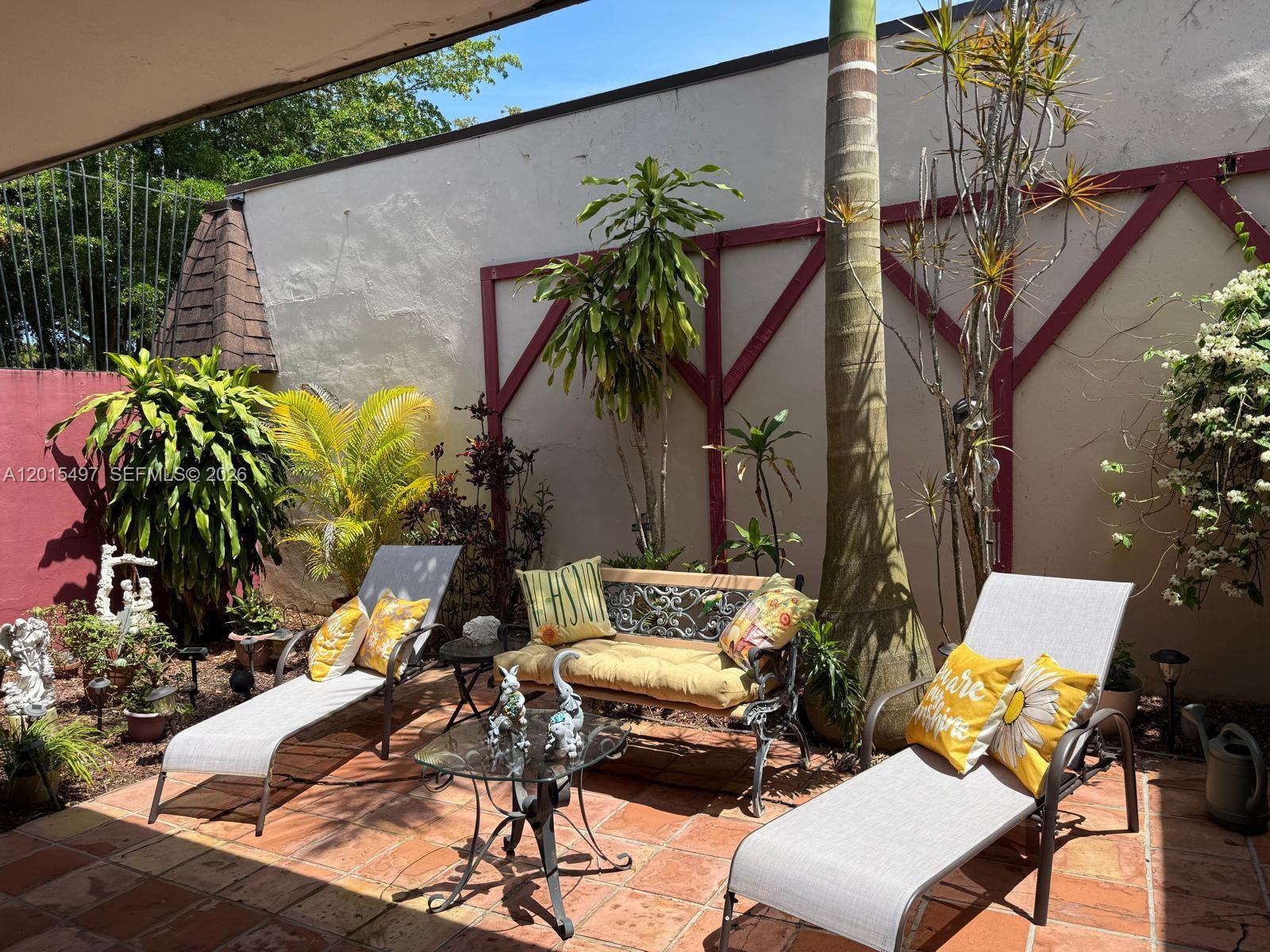 COUNTRY CLUB OF MIAMI FAI - Residential