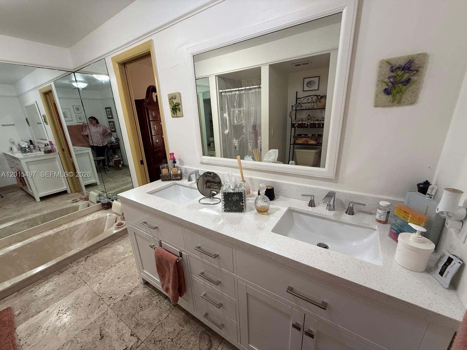 COUNTRY CLUB OF MIAMI FAI - Residential