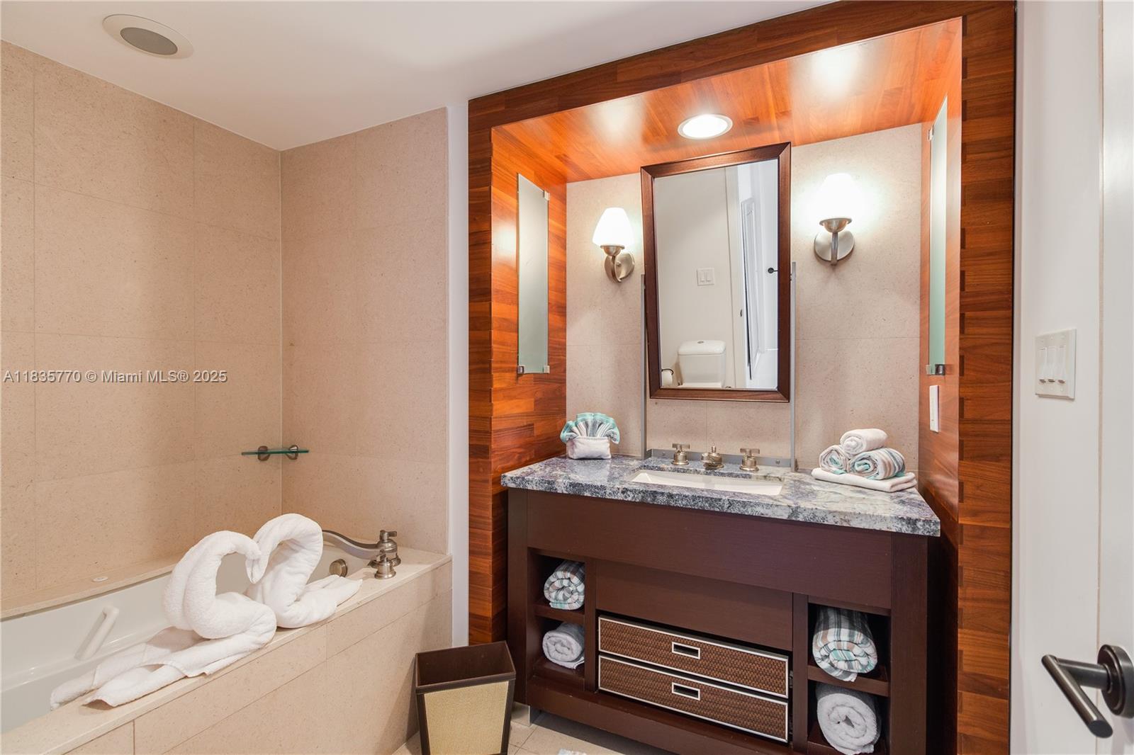 CENTRAL CARILLON BEACH CO - Residential Lease