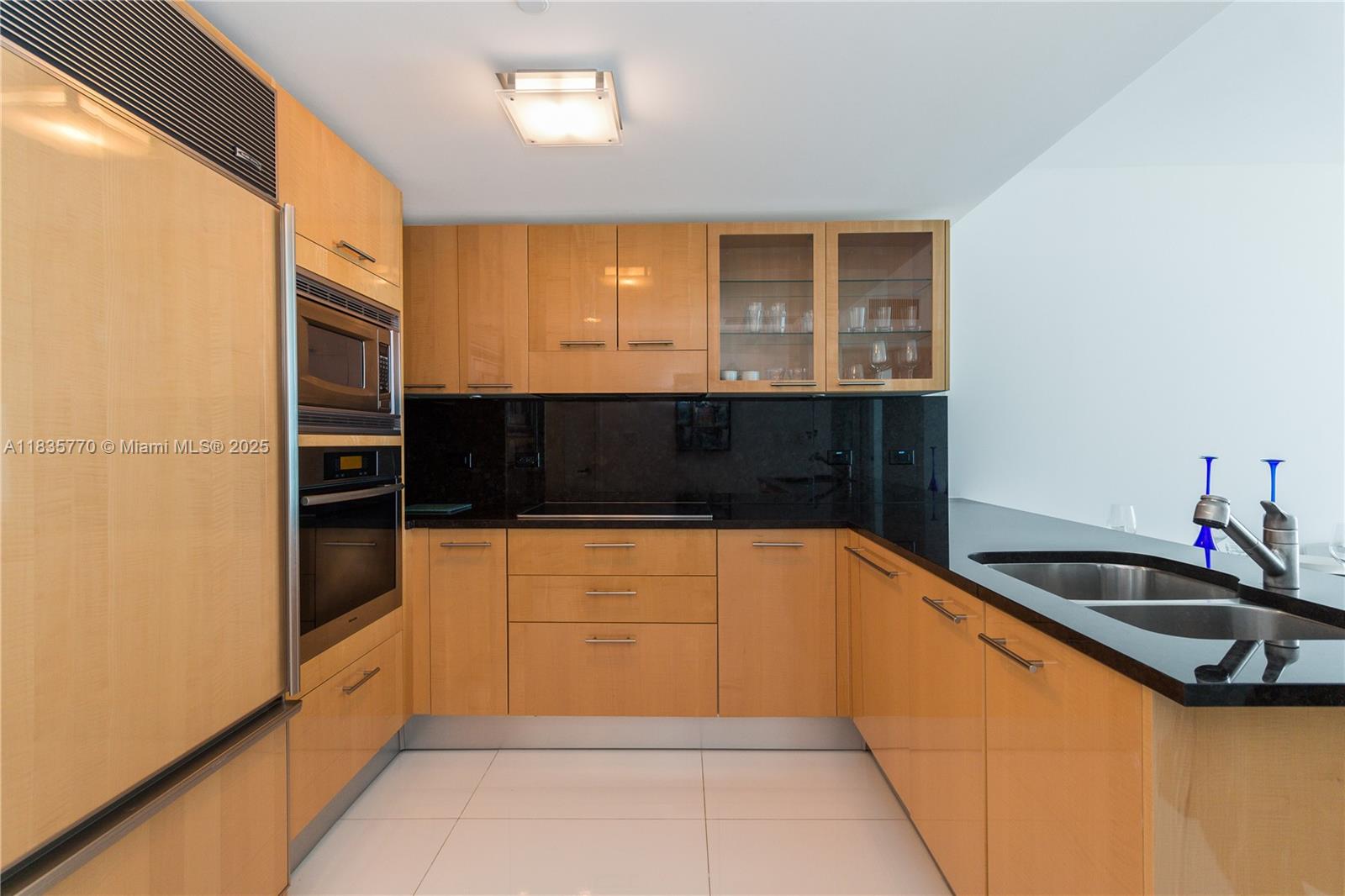 CENTRAL CARILLON BEACH CO - Residential Lease