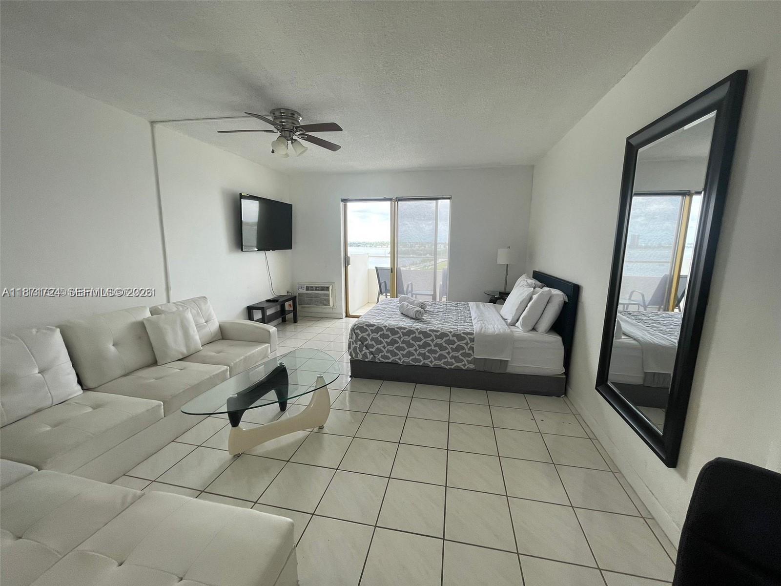 7904 West Dr 904