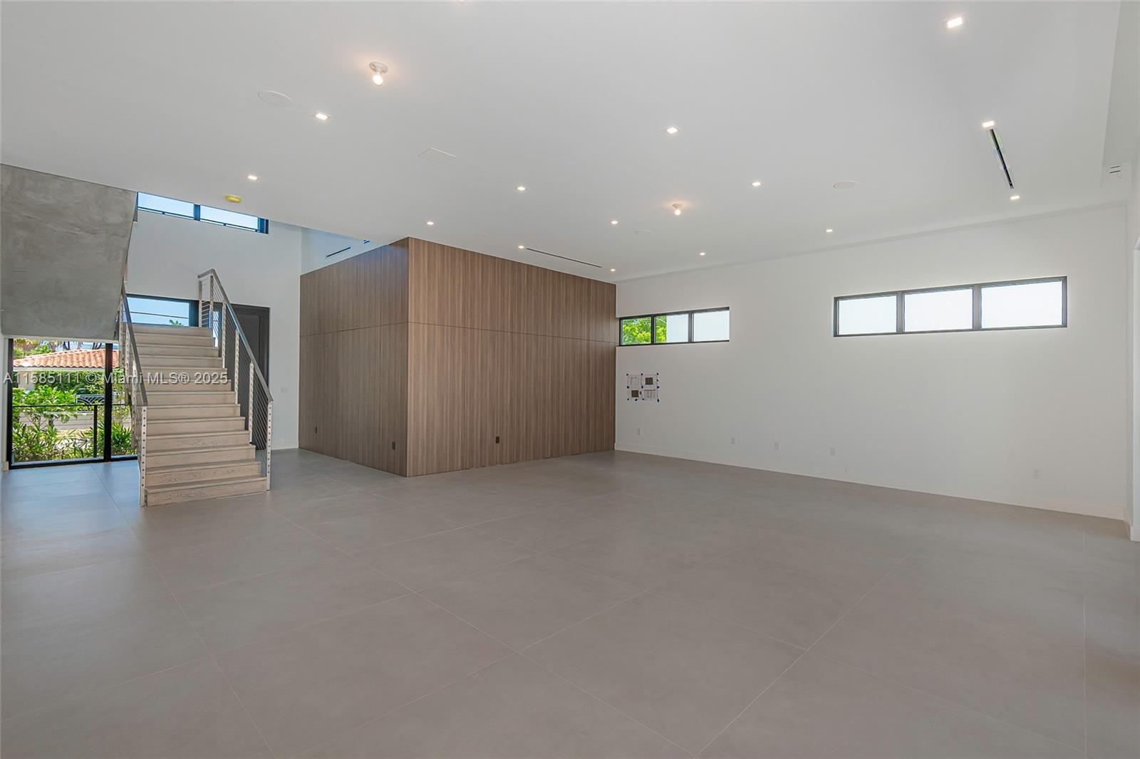 CORONADO HARBOR - Residential