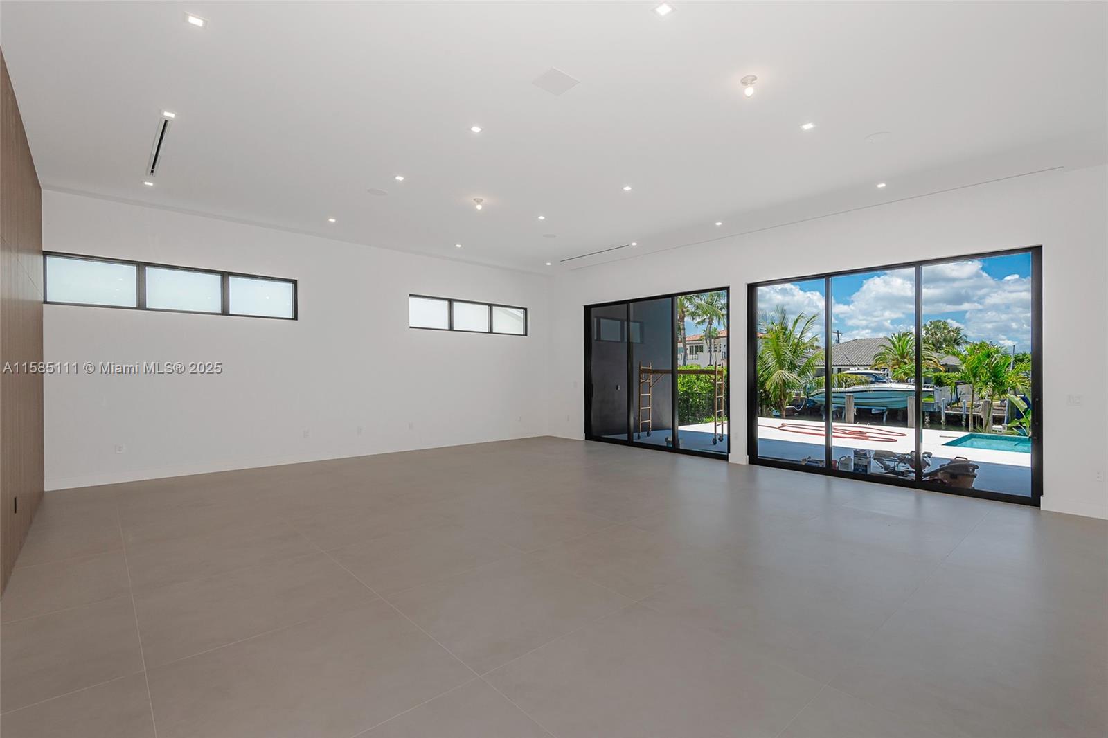 CORONADO HARBOR - Residential