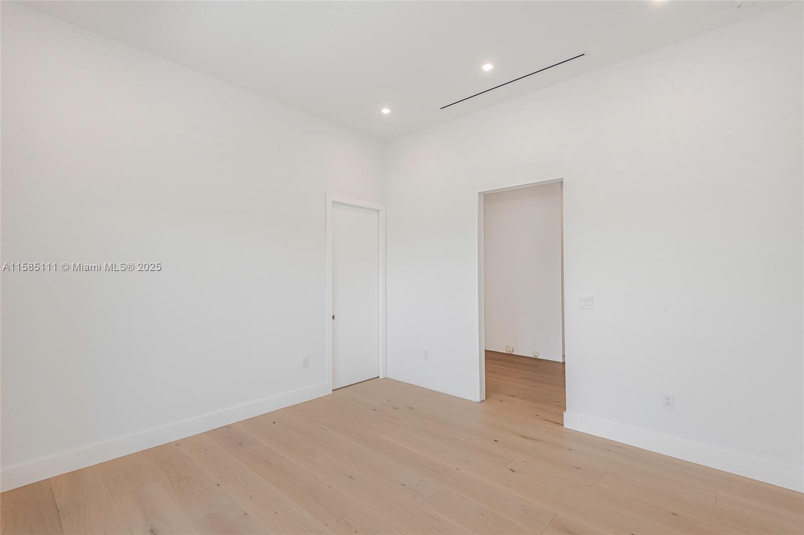 CORONADO HARBOR - Residential