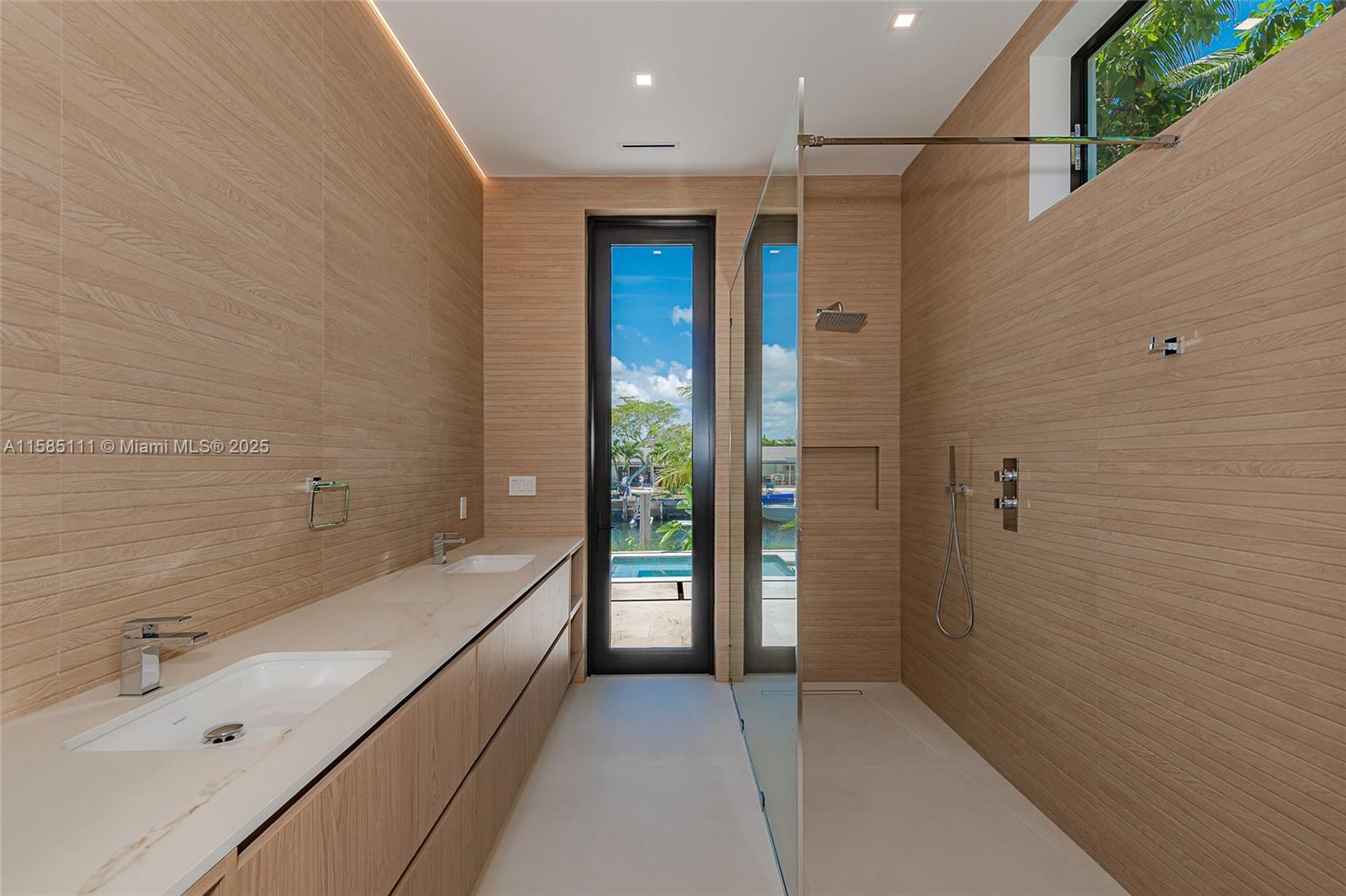 CORONADO HARBOR - Residential