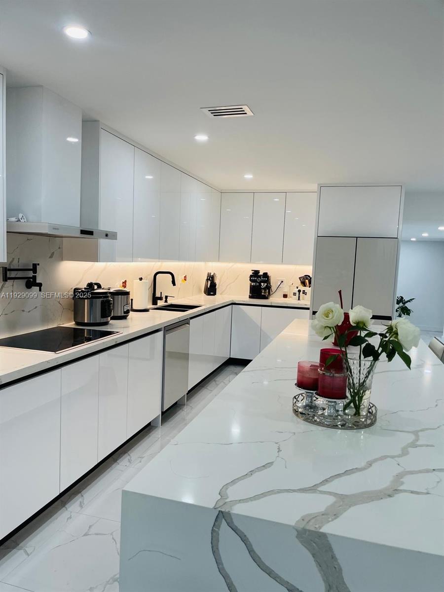 PRINCETONIAN ESTATES - Residential