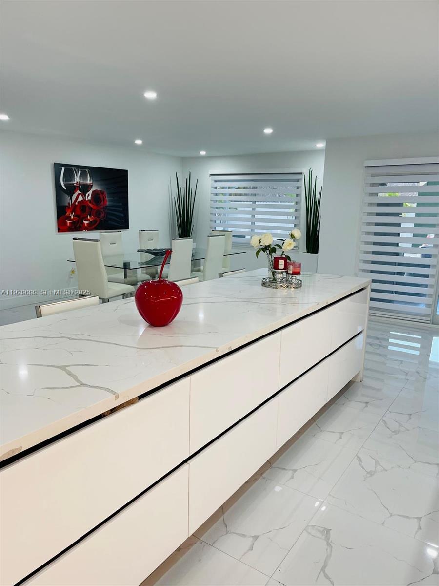 PRINCETONIAN ESTATES - Residential