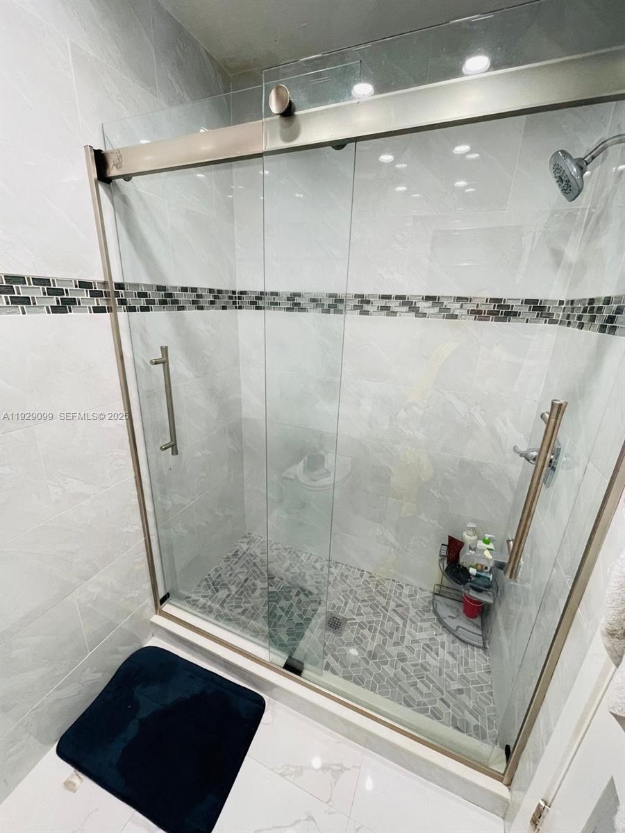 PRINCETONIAN ESTATES - Residential