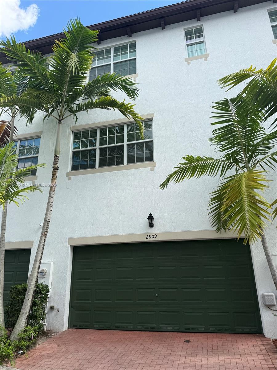 MIRAMAR RESIDENTIAL PLAT - Residential Lease