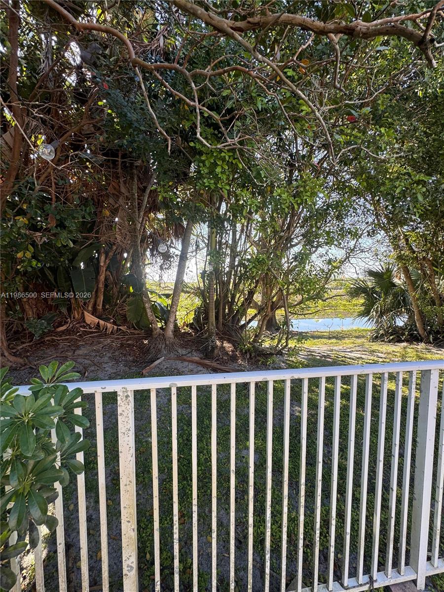 BINKS FOREST OF THE LANDI - Residential