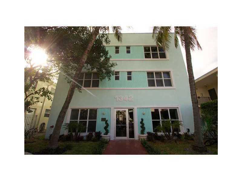 Art Deco bldg gives you a true taste of SOBE! 3 blocks to Ocean Drive, 4 blocks to Lincoln Road, Steps to Espanola Way! Gated bldg w/ secured entrance. Unit is largest in entire bldg! Split bedroom floorplan each with its own bathroom. Master bedroom has a huge built out walk in closet. High ceilings makes unit feel airy & spacious and there is lots of natural light with multiple windows in every room! Granite countertop and white cabinetry in kitchen &Euro Washer Dryer. Wooden floors in bedrooms.