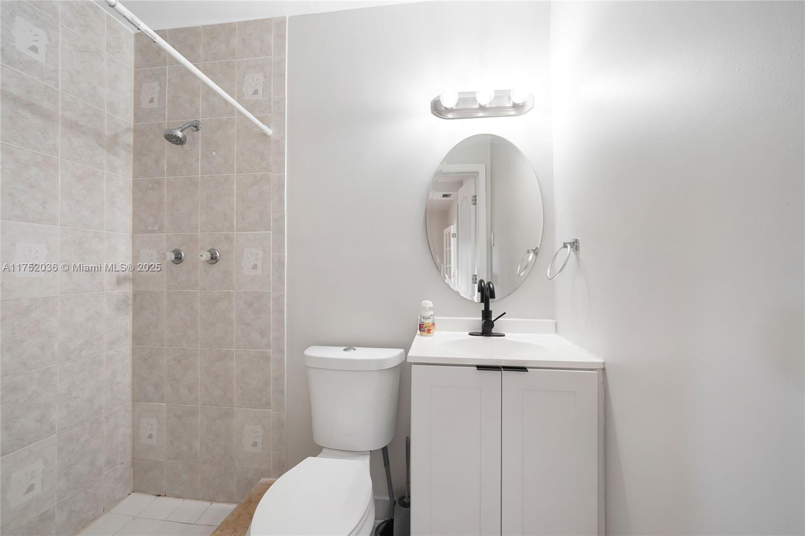 LAKE FOREST SEC 3 - Residential