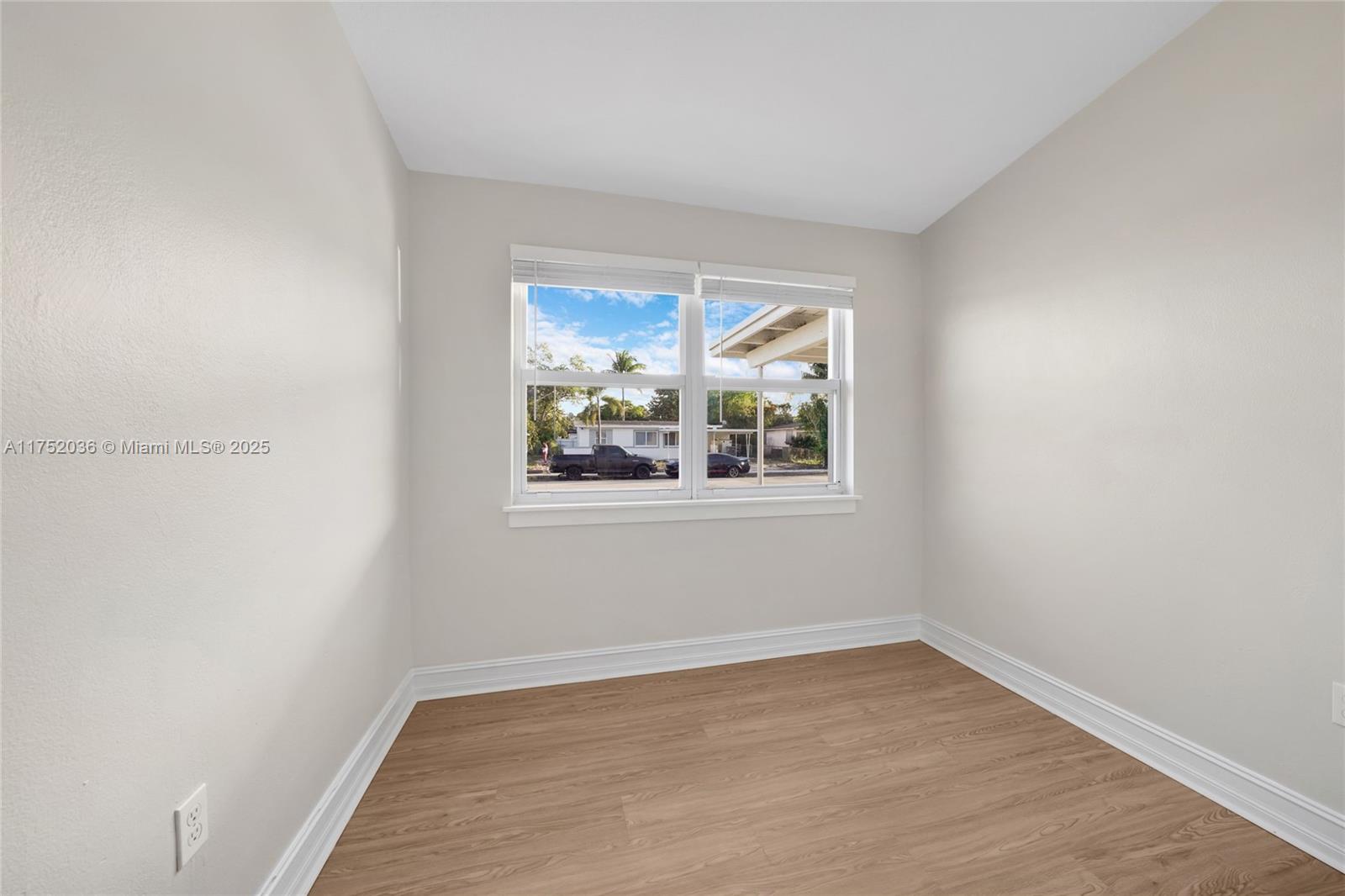 LAKE FOREST SEC 3 - Residential