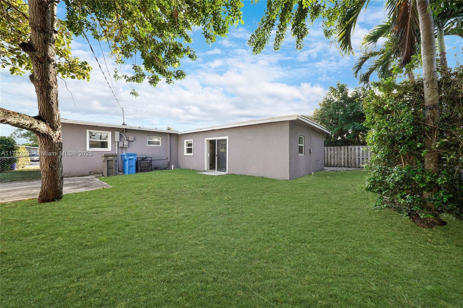 LAKE FOREST SEC 3 - Residential