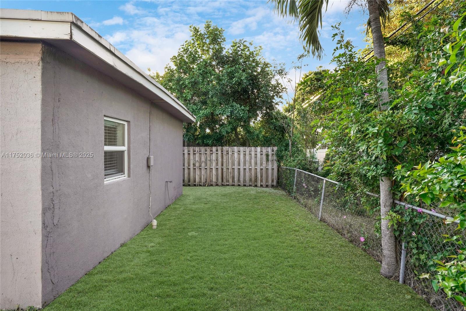 LAKE FOREST SEC 3 - Residential