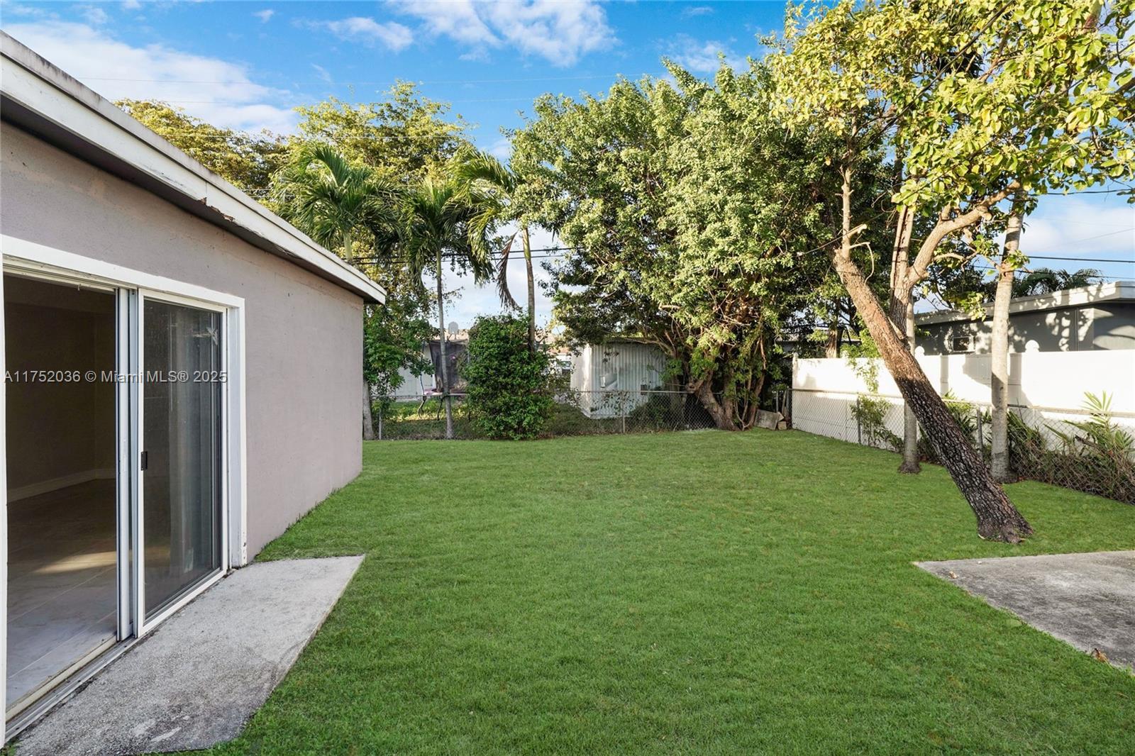 LAKE FOREST SEC 3 - Residential