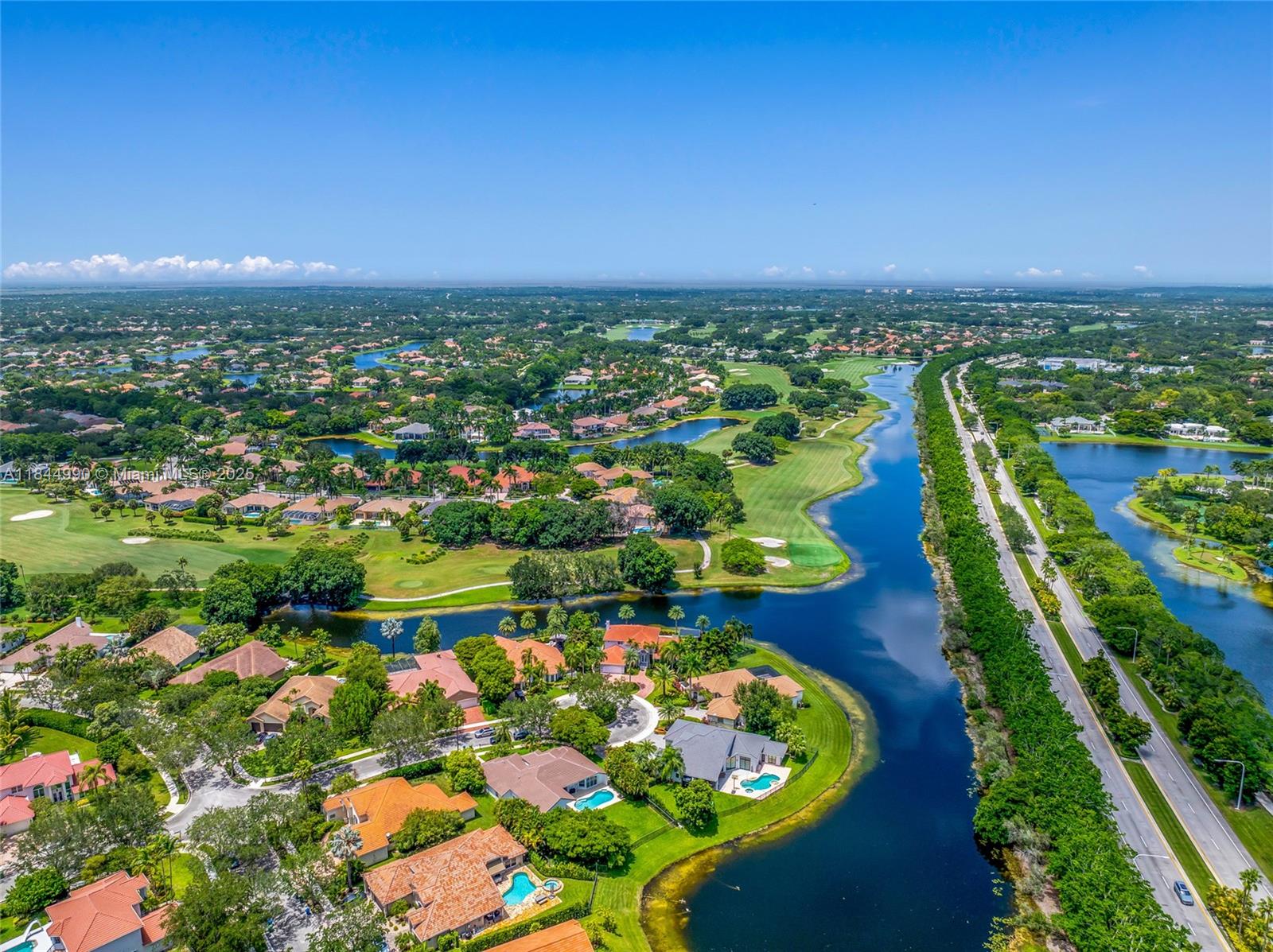 WESTON HILLS - Residential