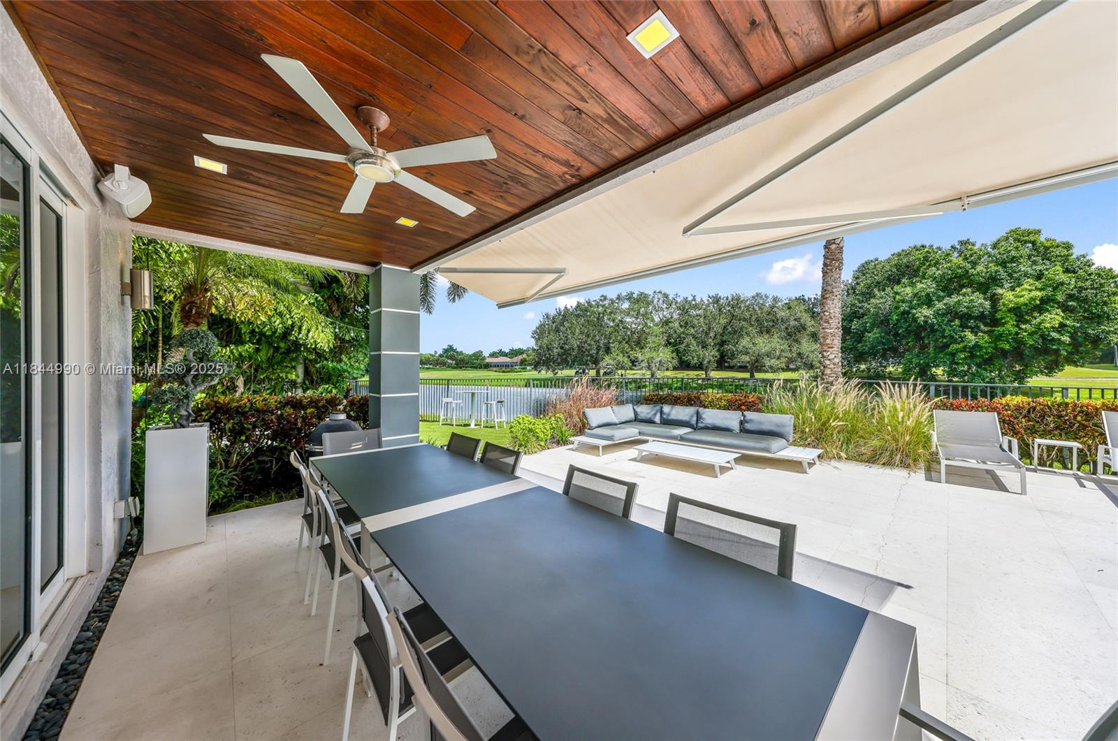 WESTON HILLS - Residential