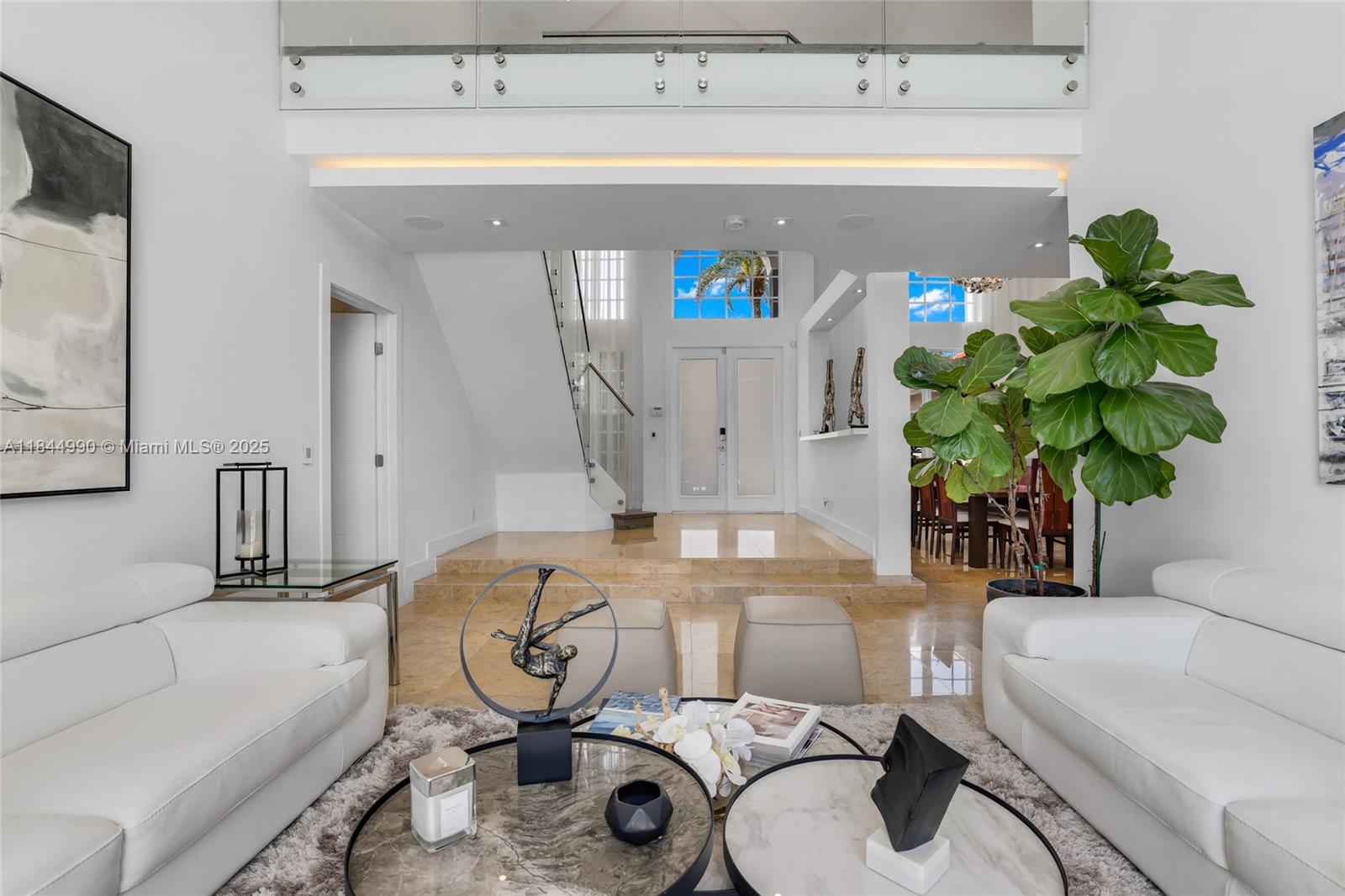 WESTON HILLS - Residential