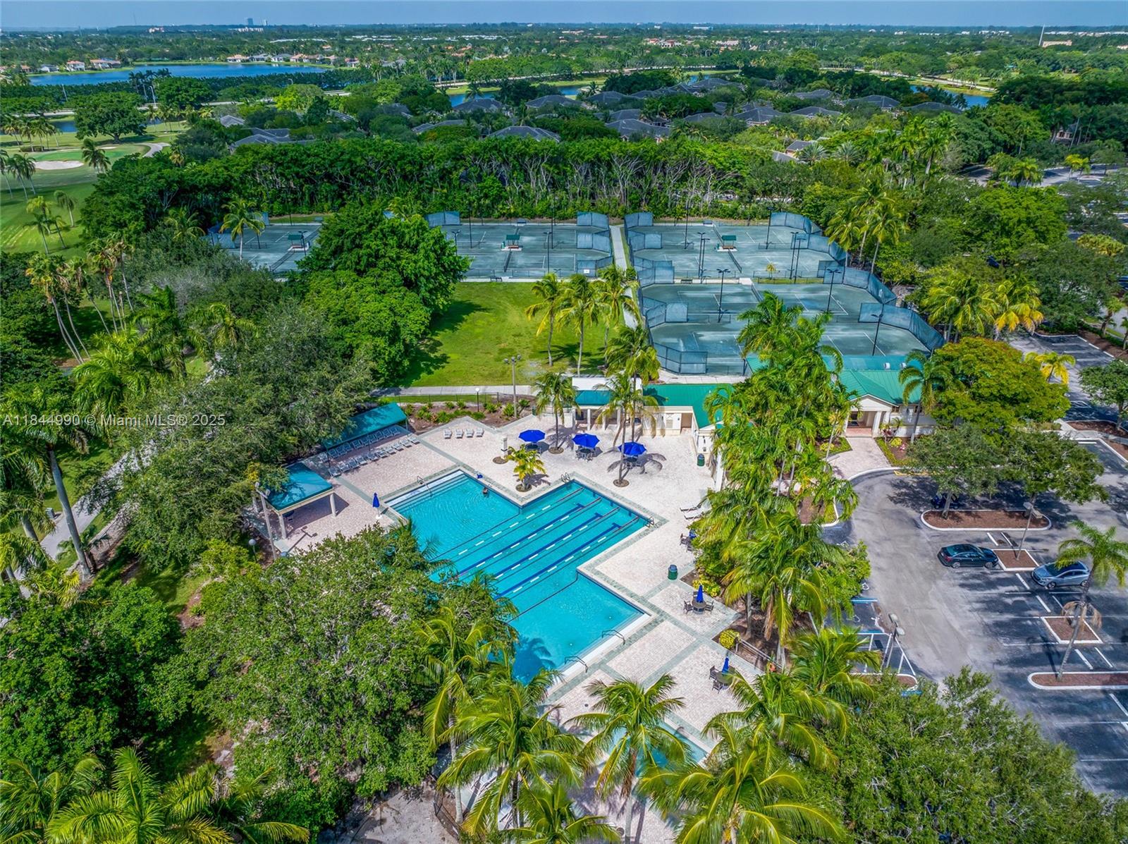 WESTON HILLS - Residential