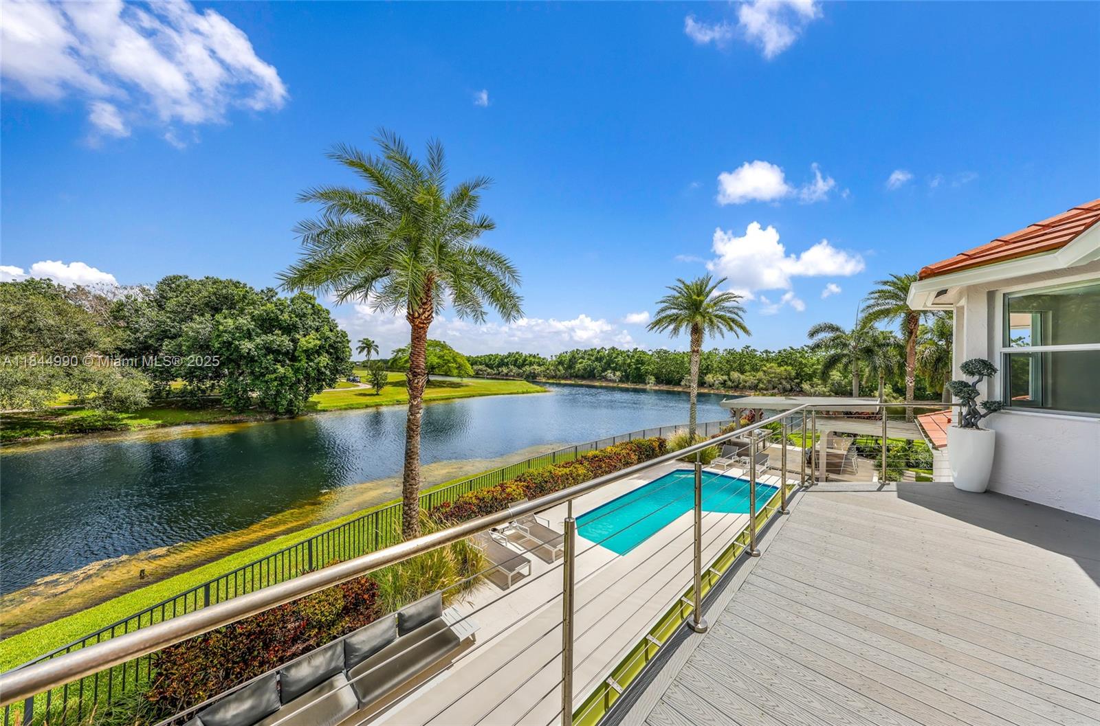 3272 Muirfield