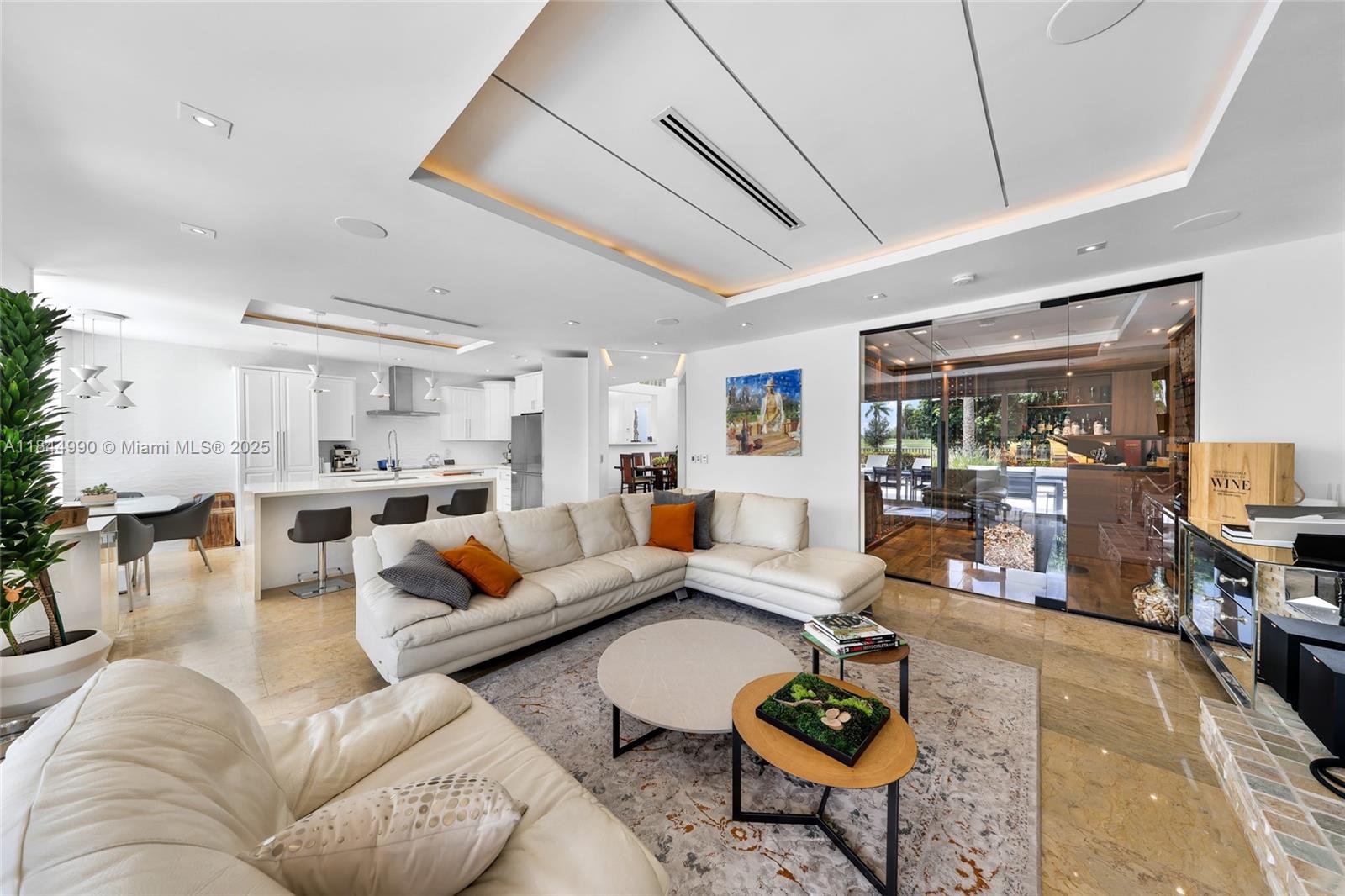 WESTON HILLS - Residential