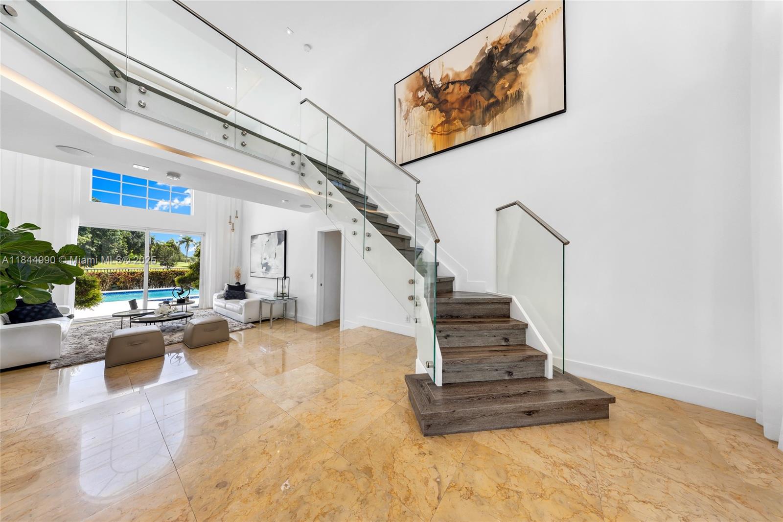 WESTON HILLS - Residential