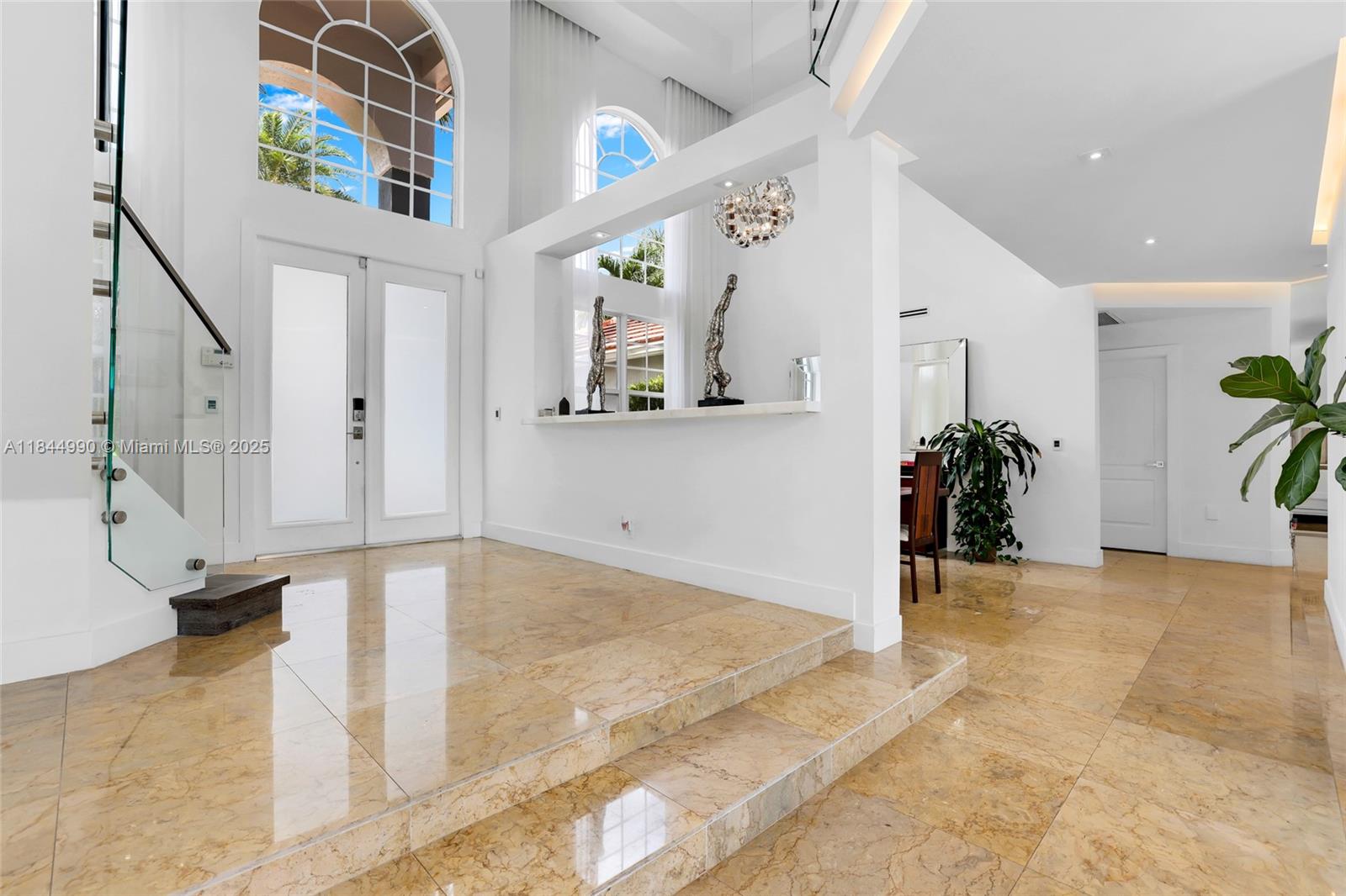 WESTON HILLS - Residential