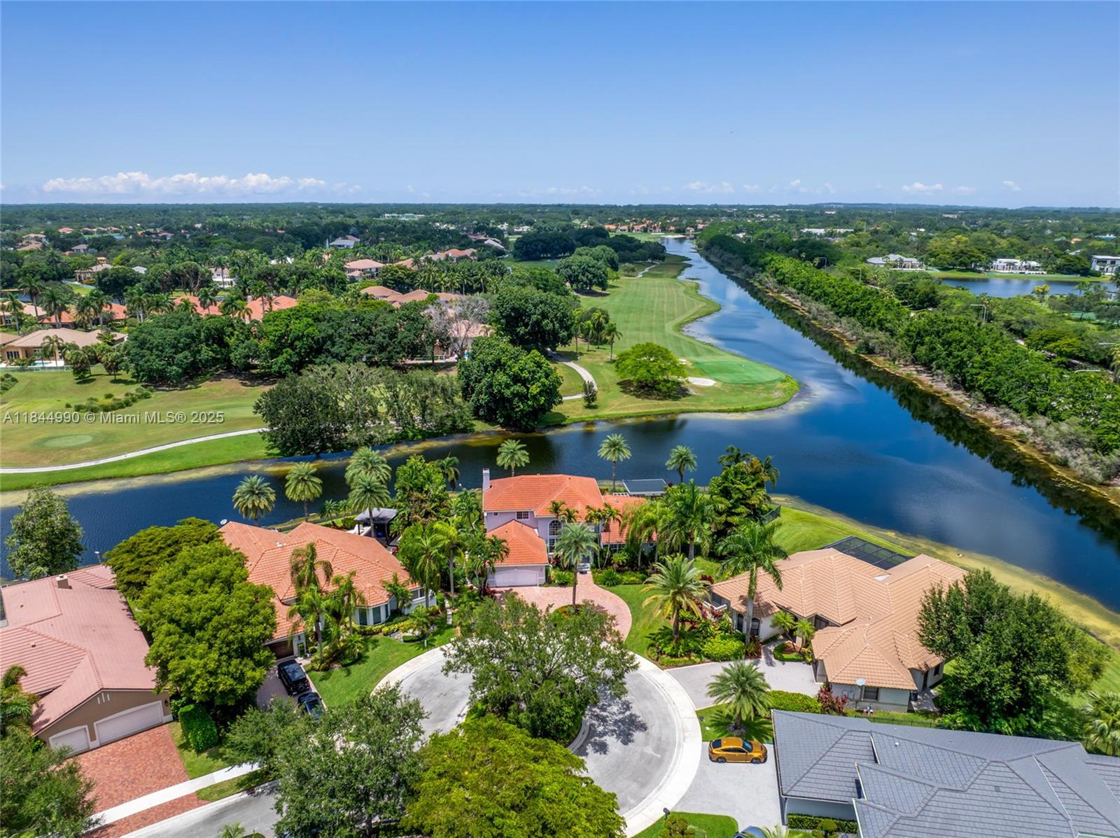 WESTON HILLS - Residential