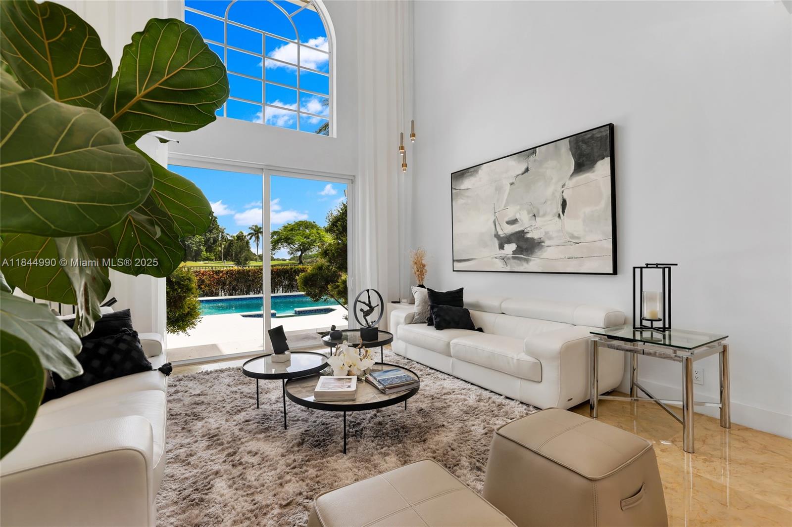 WESTON HILLS - Residential