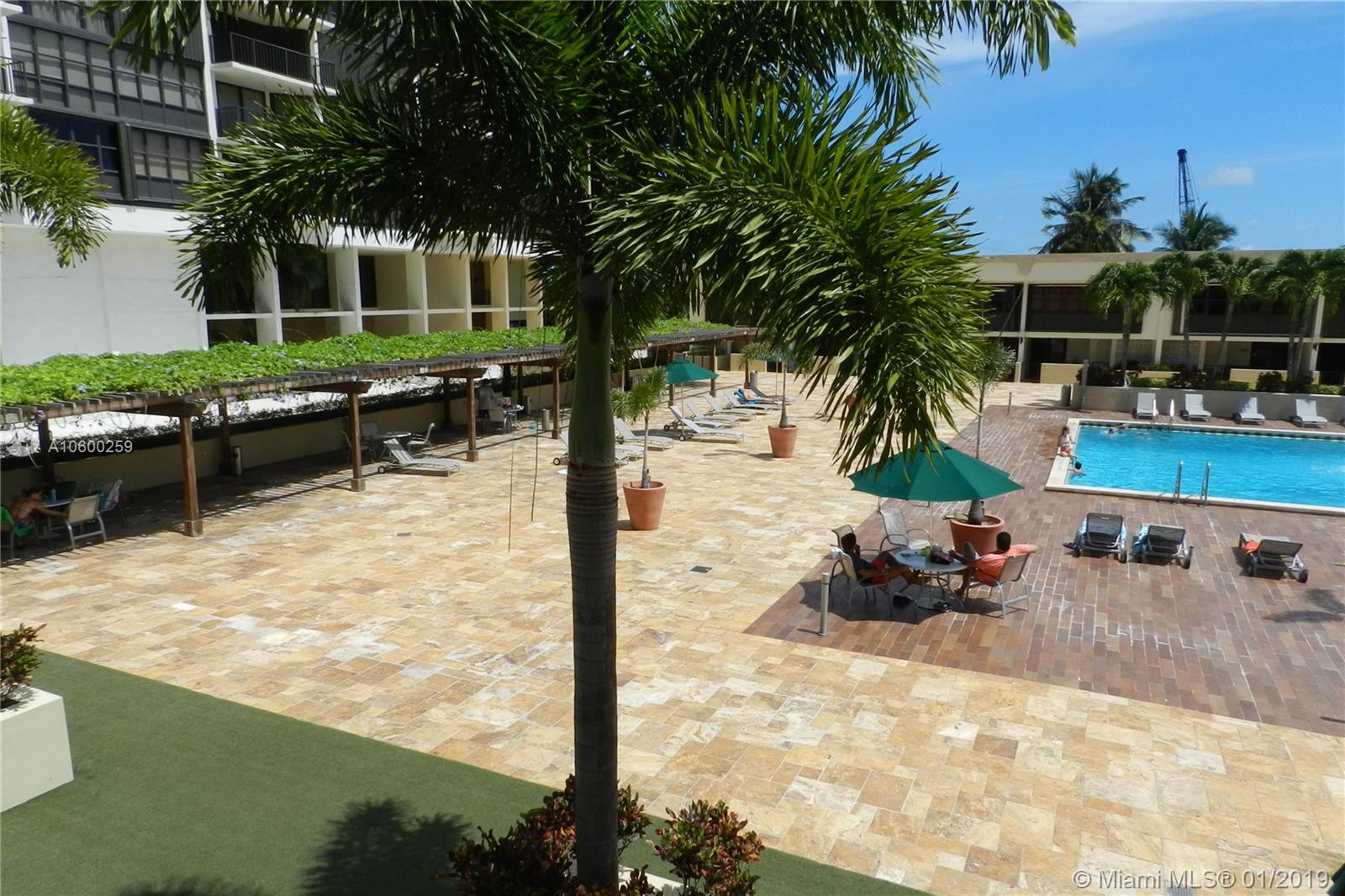 BRICKELL PLACE CONDO - Residential Lease
