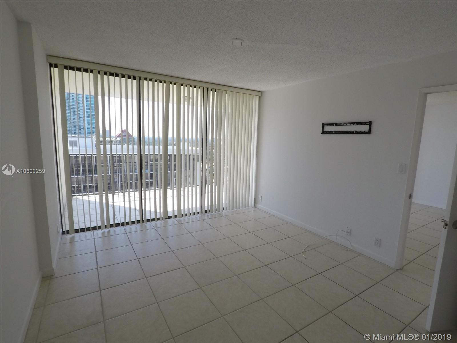 BRICKELL PLACE CONDO - Residential Lease