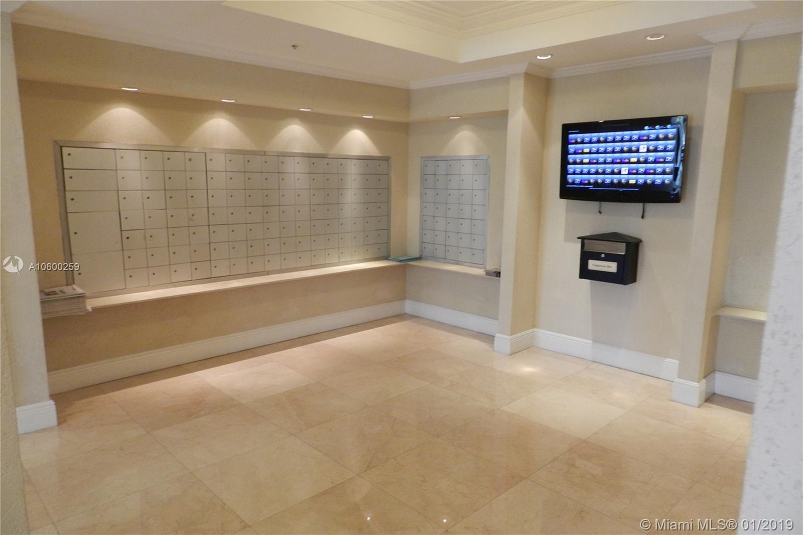 BRICKELL PLACE CONDO - Residential Lease