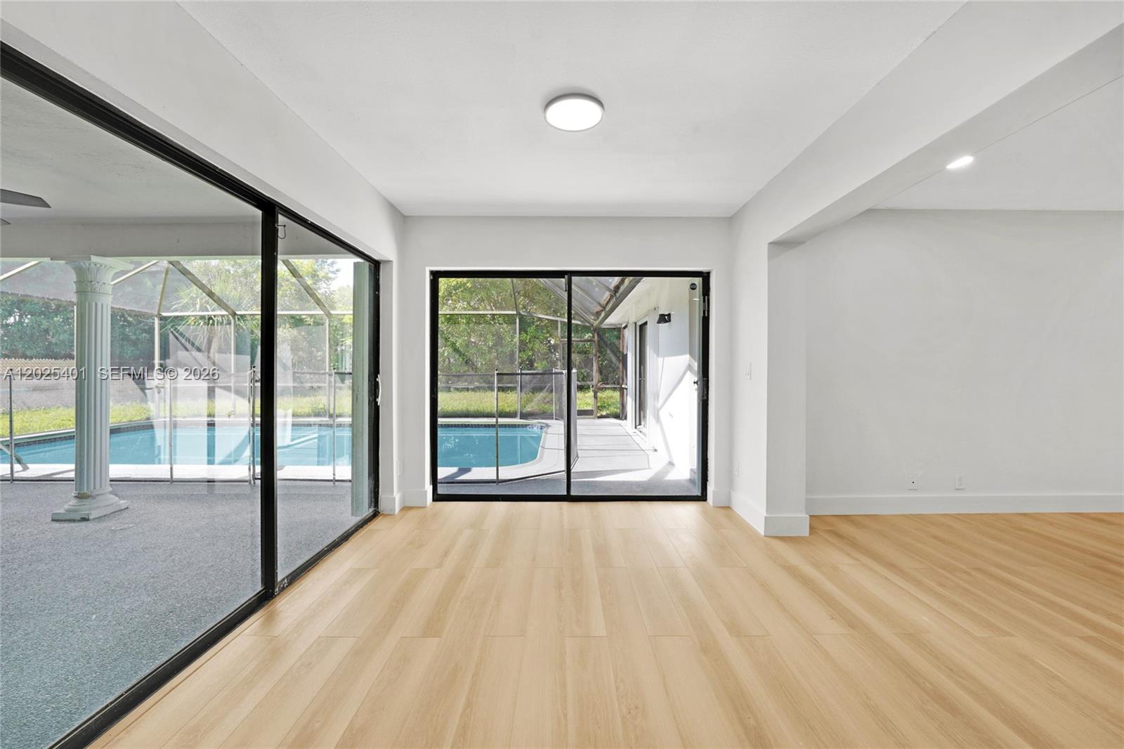 SHADOW WOOD - Residential