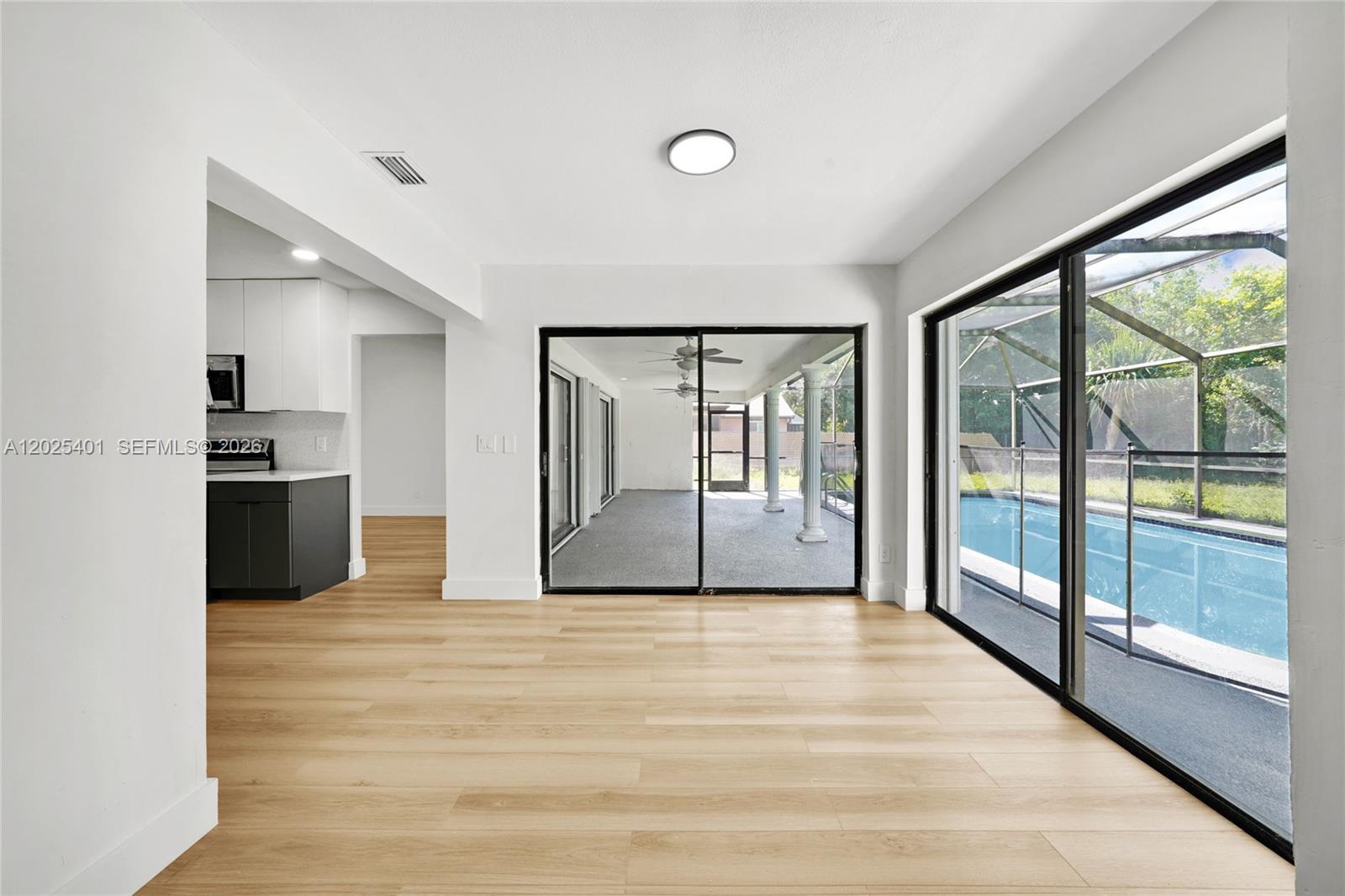 SHADOW WOOD - Residential
