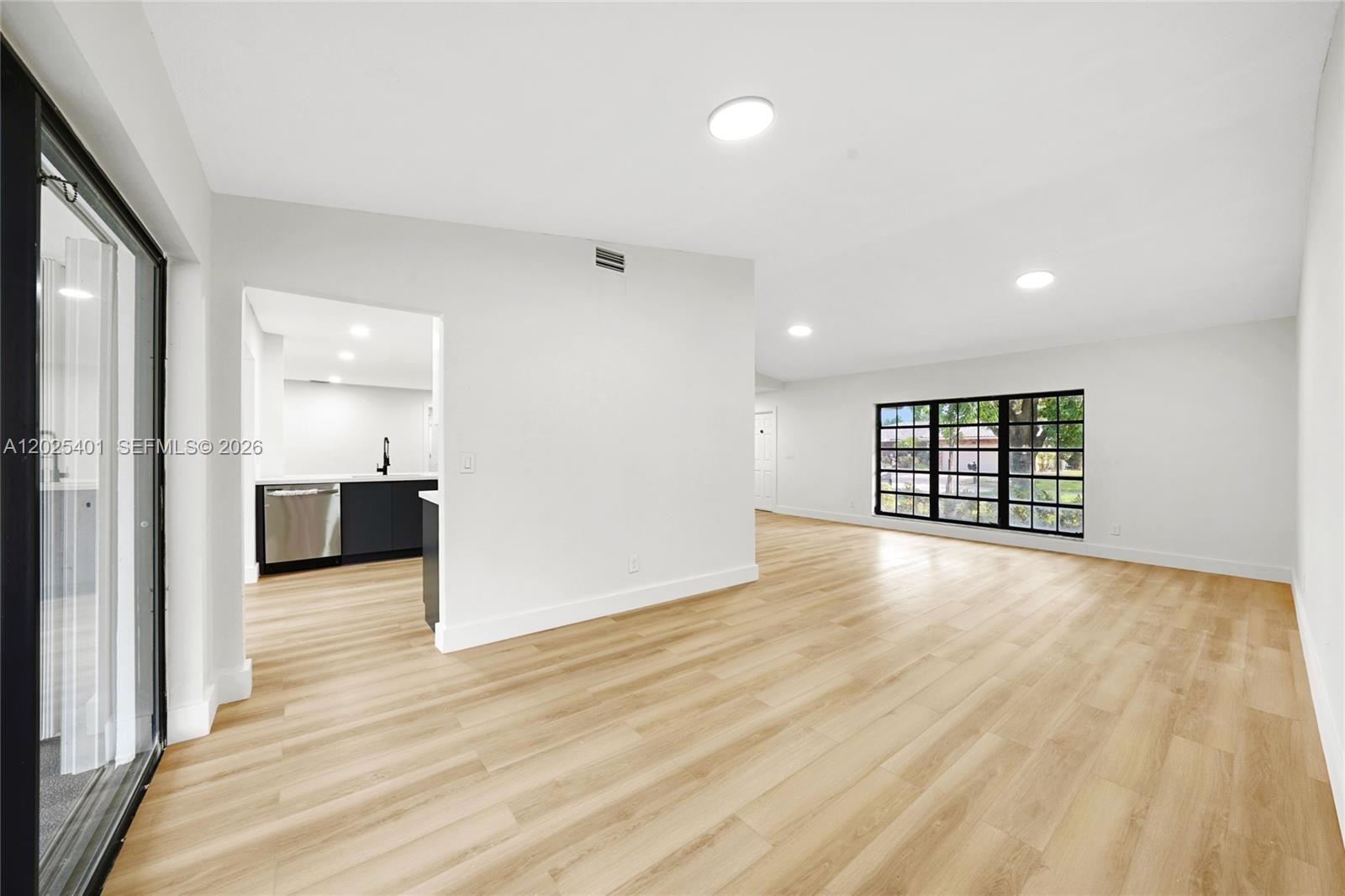 SHADOW WOOD - Residential