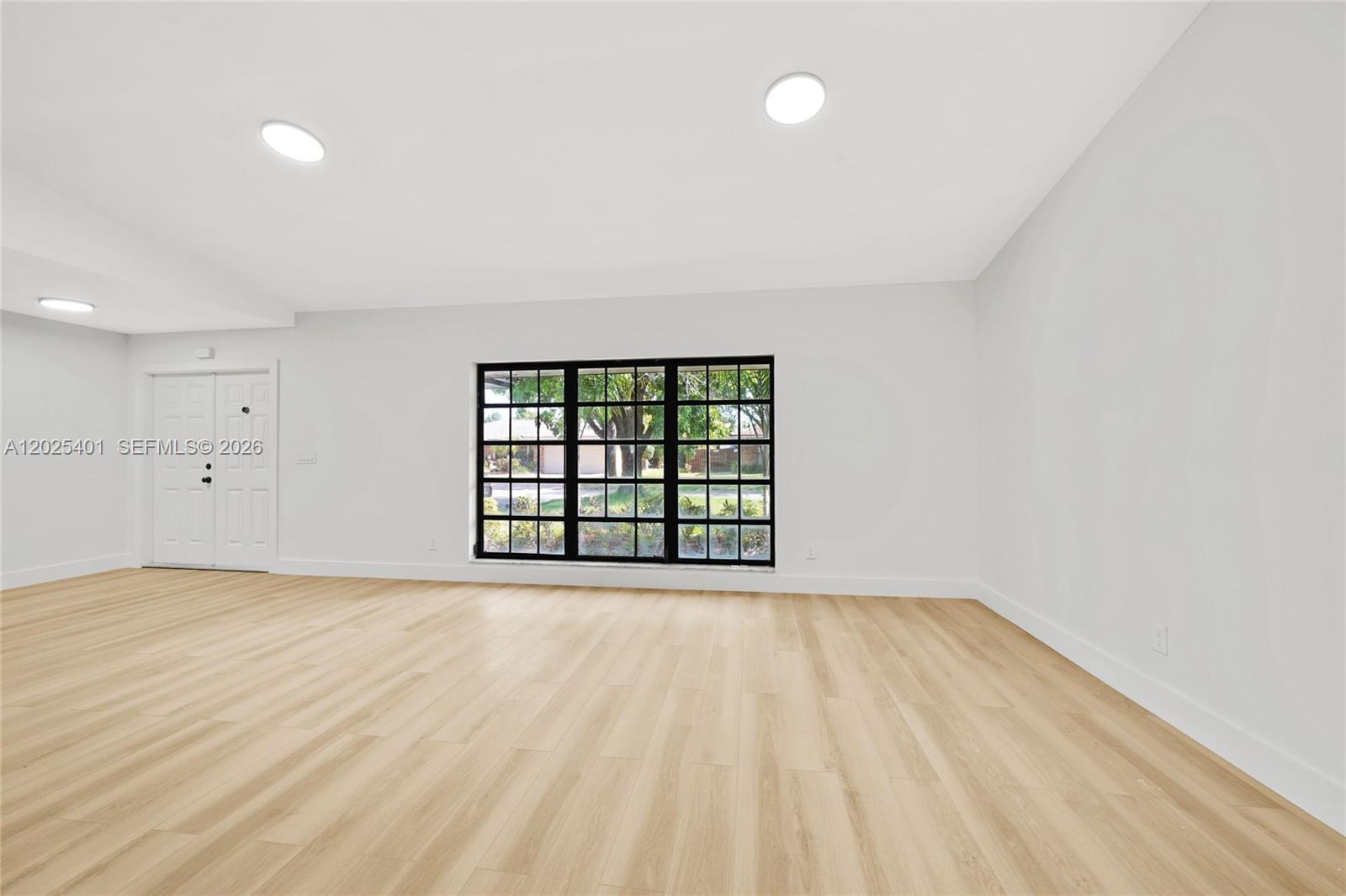 SHADOW WOOD - Residential