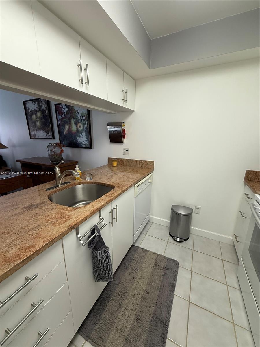 WATERSIDE VILLAGE OF PALM - Residential