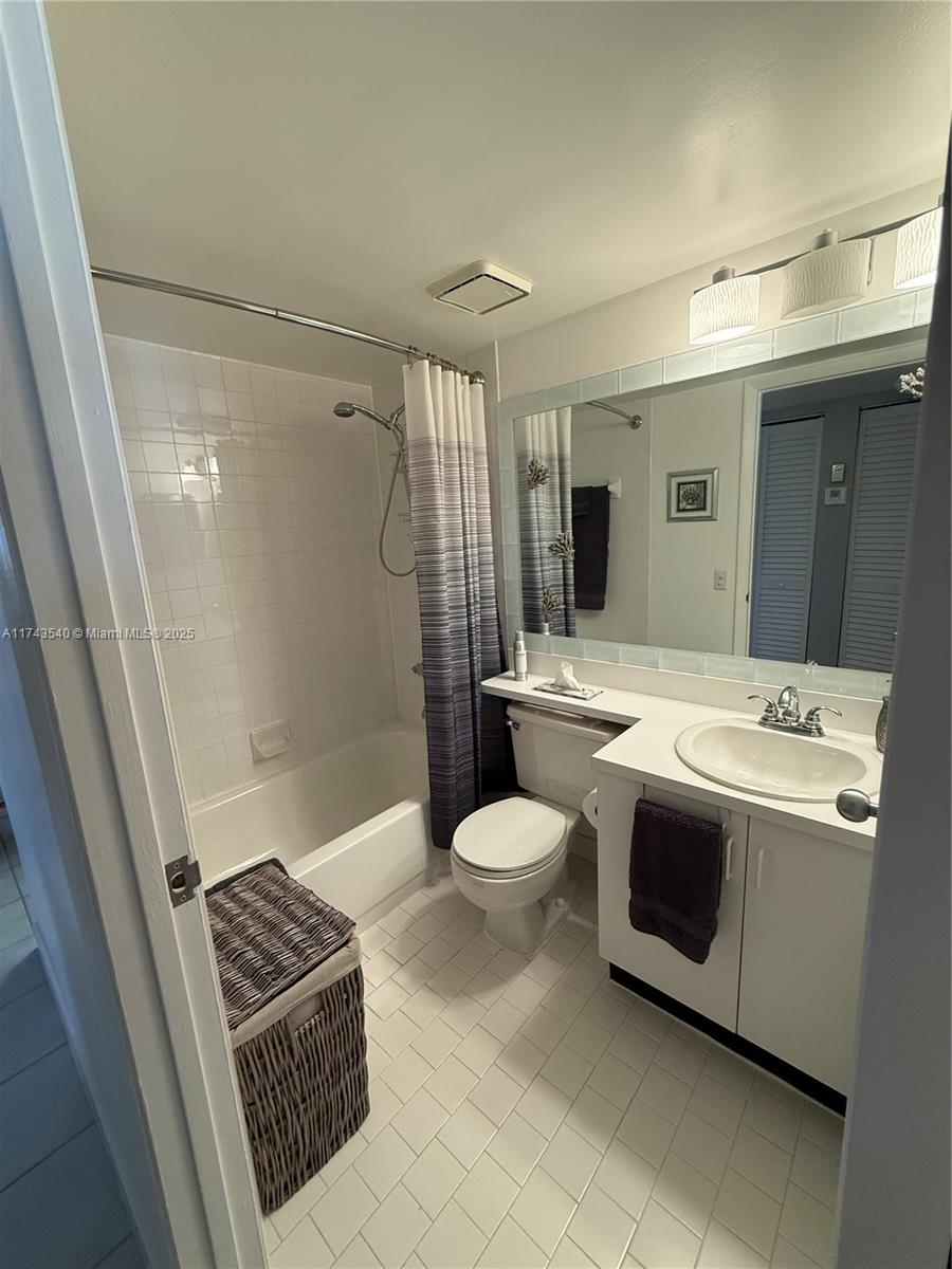 WATERSIDE VILLAGE OF PALM - Residential