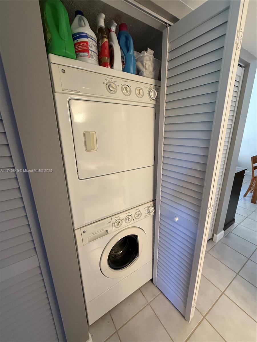 WATERSIDE VILLAGE OF PALM - Residential